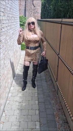 Spectacular moment from &quot;Ophelie, the smoking cheap street whore&quot;