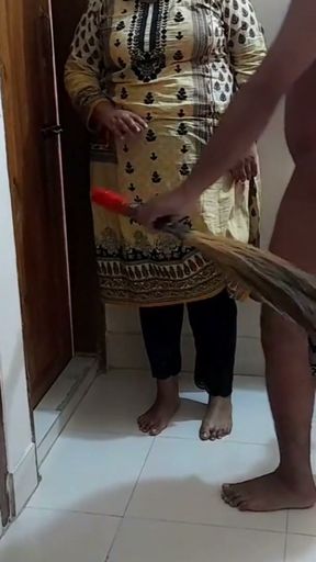 ek chor ghar mein aya aur mere wife ko kutte ke tarah choda Jabardast (came to the house &amp; fucked housewife Doggy&hellip;   Clip 1