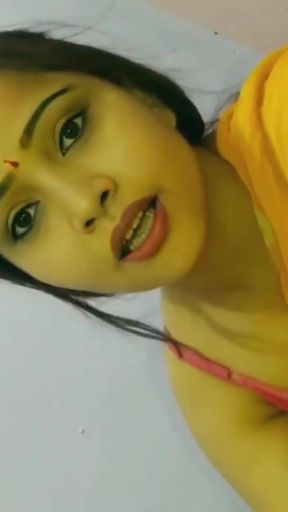 Spectacular moment from &quot;Kaamwali Bai ko akela pakar Malik ne chod dala Full Movie&quot;