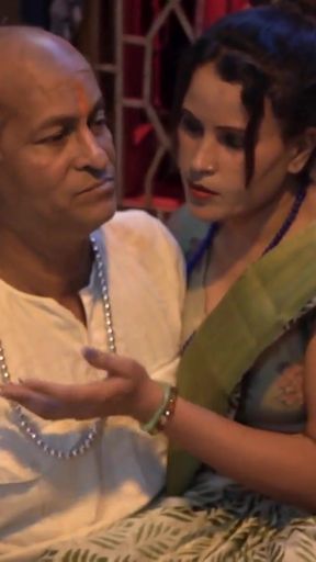 Guru ji ka sex treatment! Indian Beautiful Housewife Sex   Clip 1