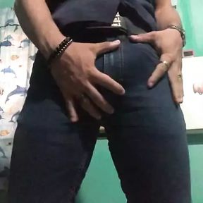 Horny brother models me before going to work - Jovenpoder