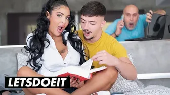 Busty Argentinian MILF Niky Bimbodoll takes Yeri Blue deep in her ass