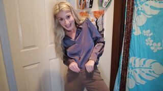 girls desperate to peeing wetting her underwear and tight jeans peeing