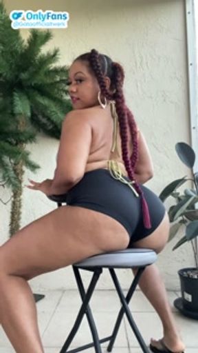 Sexy Latina twerk dance booty shorts | Gataofficialtwerk
