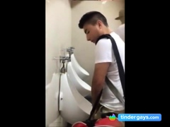 Flagra - Mijadas (Men Pissing)