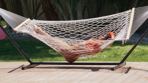 Brazzers: Luna's Tight Ass Takes a Deep Dicking