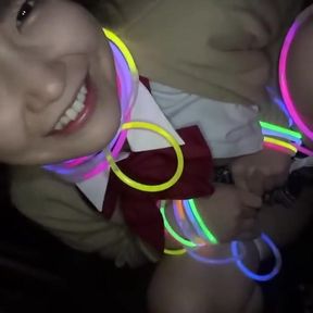 A Daring Beauty Embraces Open Air and Leaves a Warm Trace Where ion Overflows. 2nd Half - B