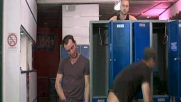 gang bang orgia in sauna