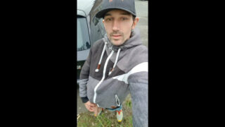 Pisser, poilu, non circoncis &#8211; film amateur fait maison d&#39;amateurs gays européens, grosse bite baisée dans le cul