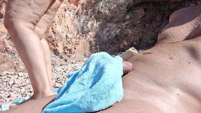 teresa mi fa una sega e pompino in spiaggia sep 04, 2026