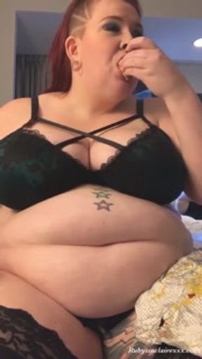 Mukbang Checkers Burger Stuffing Big Belly BBW Feedee Gainer
