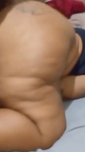 Fat Naughty Girl Called Her Lover to Fuck