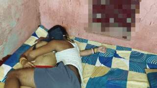 Filem buatan sendiri daripada payudara besar asli matang Suri rumah India pelacur menelan batang selepas menjadi pantat oleh batang besar