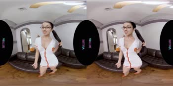 Alex Coal's Petite Delight in Virtual Reality