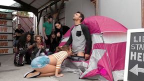 Horny slut gags on XXX boner while waiting in queue for Black Friday