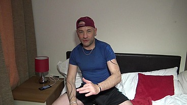 2461 the slut LEON TEAL fucked bareback by Aaron MASTER