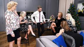 ”FIVE Mature Sharing A Thick Shaft”