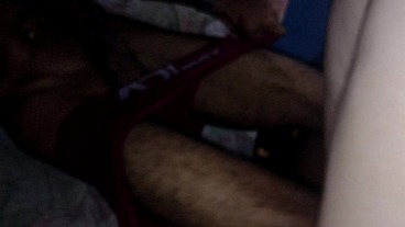 Amante da esposa fodendo e humilhando marido corno