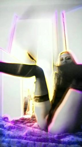 Me showing my body even witha broken leg