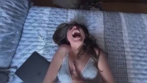 CompilaciÃ³n de mujeres masturbandose y follando con zapatos y medias y luego mostrando sus pies