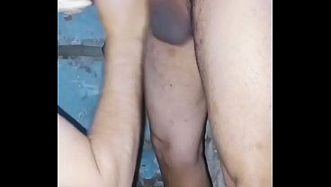 Meu padrasto sempre me comeu bem gostoso, a corna da minha m&atilde_e nem sonha que ele ama meu cuzinho