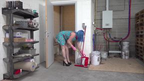 Pussy explorer Bodo visiting Kelly's cave