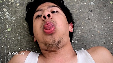 Tongue game on the terrace