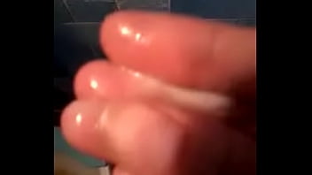 masturbandome para mi esposo parte 3 escurriendo mi leche