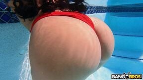 Perfect 10 butt Camila Cortez VS BBC
