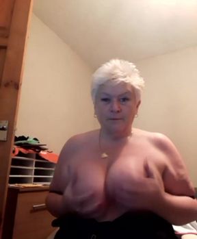 Jiggle my boobs