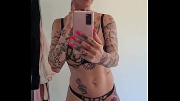 Comme &ccedil_a va aujourd'_hui ?Disponible pour des show aujourd'_hui