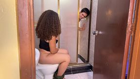jasmine and cassandra get sick and fight for the bathroom