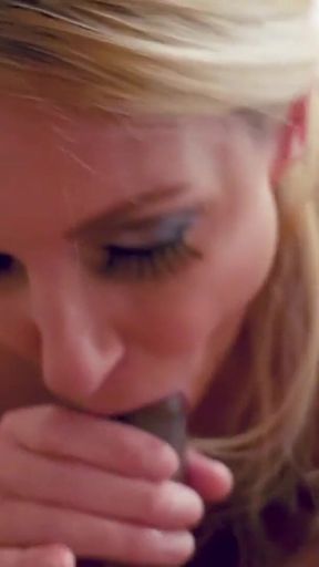 Horny Stepson Gives Gorgeous Stepmom a Full Service