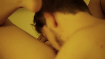FILME COMPLETO - DE FÉRIAS COM A TIA AUGUSTA - NINFETA E SEU PRIMO VÃO PASSAR AS FÉRIAS NA CASA DA MELHOR AMIGA DA SUA TIA E A PUTARIA COME SOLTA - EMME WHITE , DRY SEXY E NICKLAU