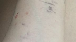 DYED MY HAIR BLACK 2DAY QUICK CHAT AND SHOWING THE DYE MESS ON MY ARMS COOL MARKS LIKE INK TATTOO WASHES OFF AFTER A COUPLE DAYZ