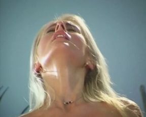 Stepsister Wants to Fuck and Persuades Me and Immediately Starts to Blow Me