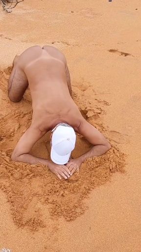 Ladysilva Sissy Hot Ass on the Beach