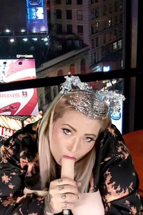 Sally's Sexy New Year's party