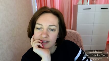 Very pretty milf talking on webcam