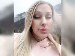 Blond cutie smokin' outside in Norway - @OgYennefer