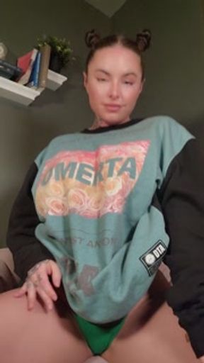 Christy Mack ass shake and tease