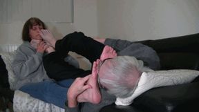 Foot sniffers (mp4)