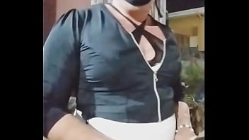 Cdzinha se exibindo