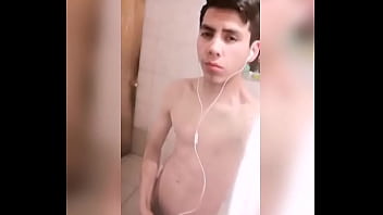 Hetero rico muestra verga