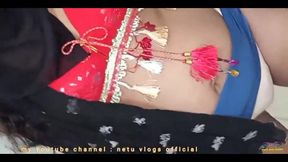 Beautiful Erotic Dance in Hijab of an Indian MILF