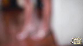 ”FRANKS TGIRL WORLD: FRESH SNACK LOOKS YUMMY!”