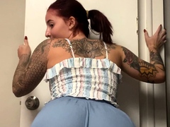 Amateur big ass brunette teen with