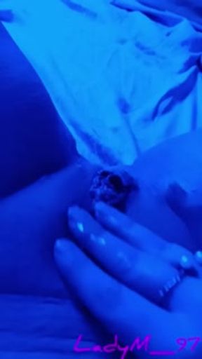 Solo masturbation squirt