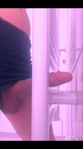 8" Cock Twink Fucks and Cums on Towel Dryer!