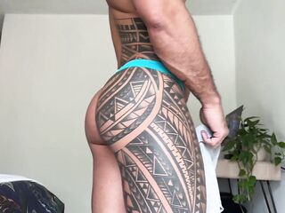 I got so excited at the gym that I get to bang my snatch with a vibrator in the car “Trailer” Jona Ortiz